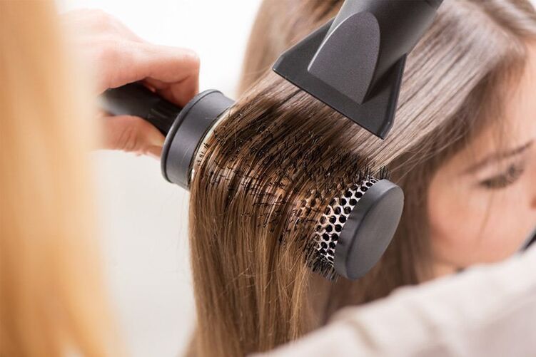 curling your hair has a negative impact on your hair condition