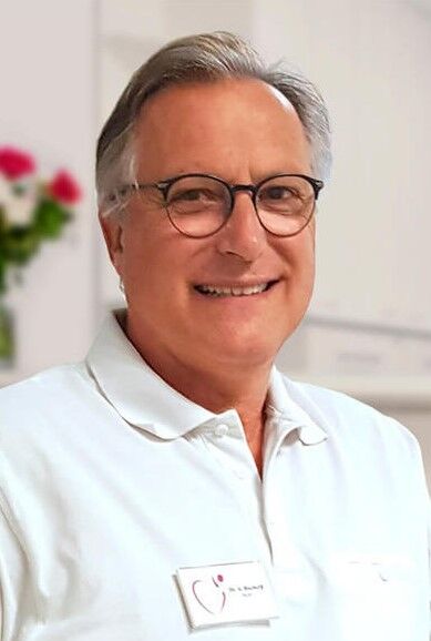 Doctor Trichologist Ralf Martin